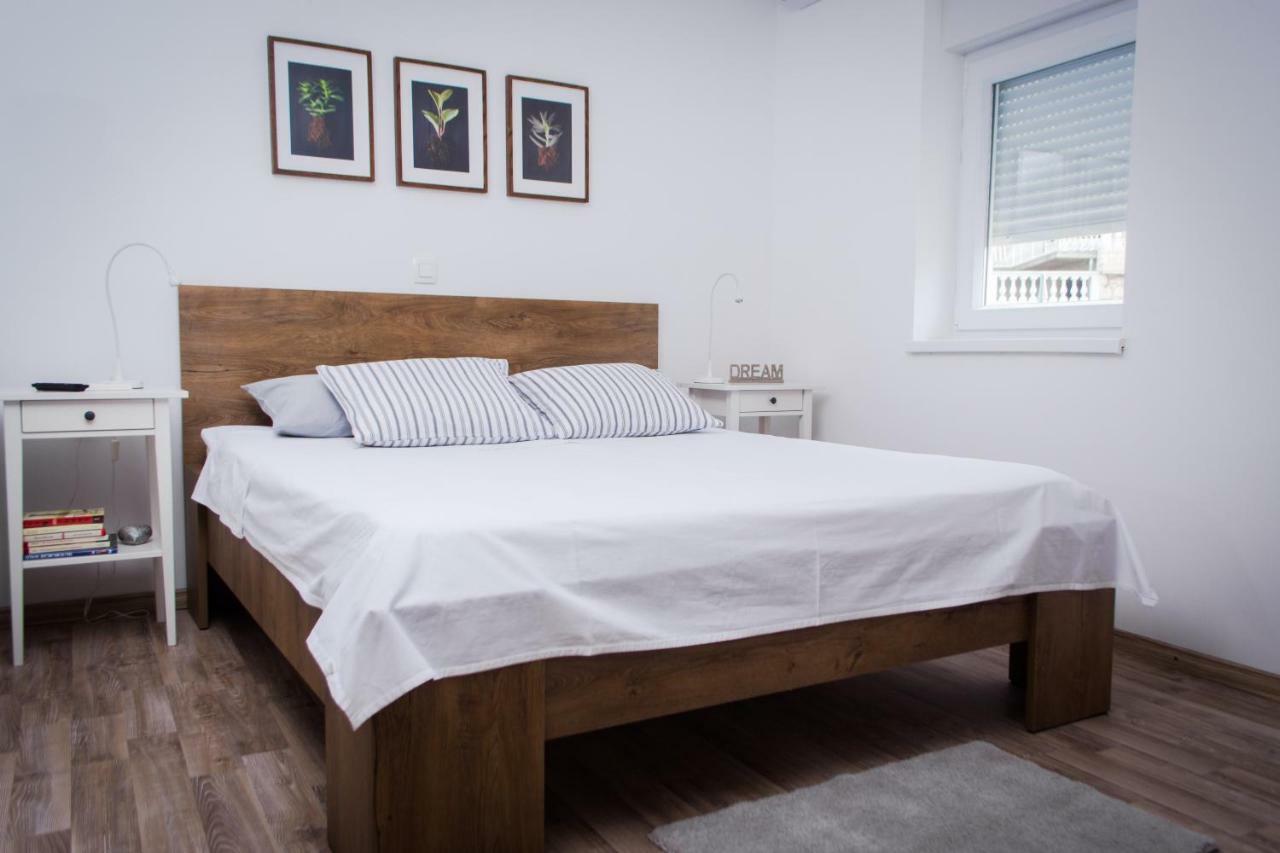 Apartments Dolores Шибеник Экстерьер фото